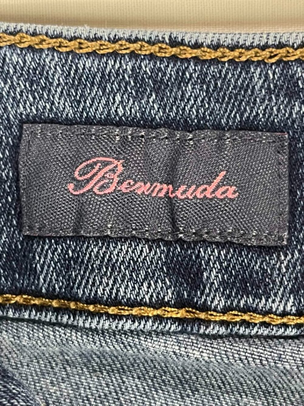 EUC St Johns Bay Womens Bermuda Shorts Blue Denim Jean Size 14 - Picture 8 of 9